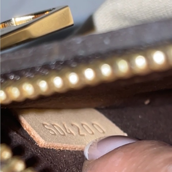 Louis Vuitton Pochette Metis Brown Monogram Canvas Cross Body Bag - Picture 4 of 4